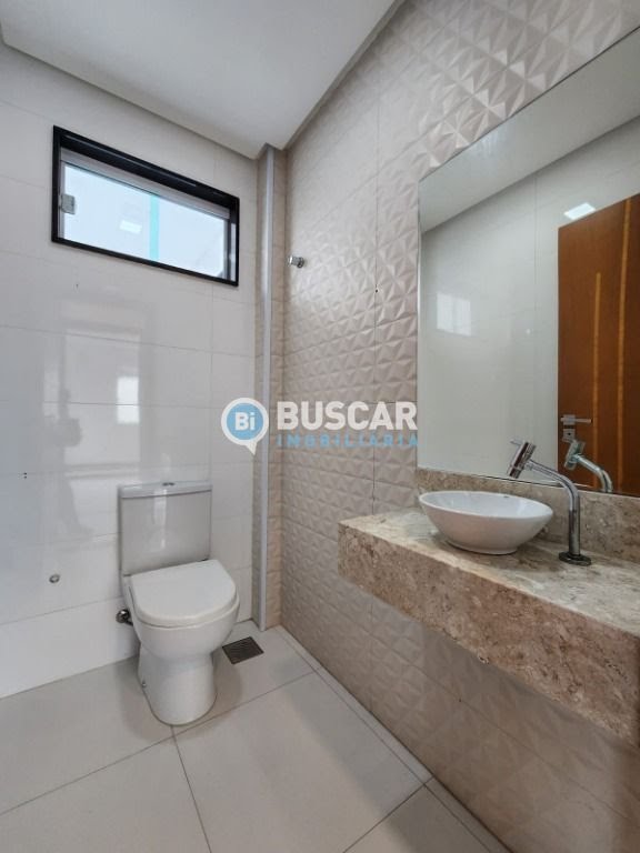 Casa à venda com 4 quartos, 2 suítes, 5 vagas e 330m² no Cidade Nova, Feira de Santana (BA) — foto 12 de 21