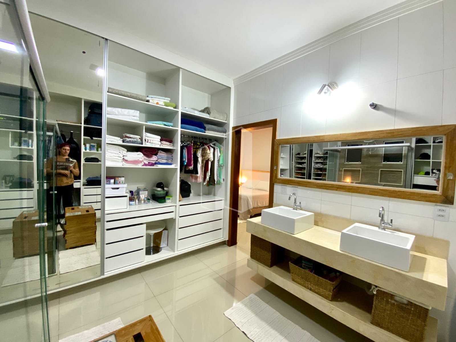 Casa à venda com 4 quartos, 4 suítes, 4 vagas e 320m² no Jardim Venezuela, Morrinhos (GO) — foto 17 de 30