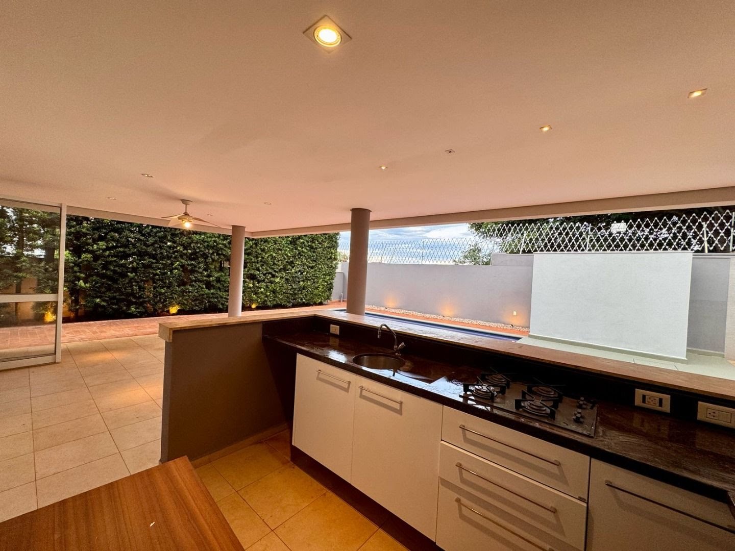 Casa para alugar com 3 quartos, 3 suítes, 3 vagas e 333m² no Jardim Botânico, Ribeirão Preto (SP) — foto 16 de 30