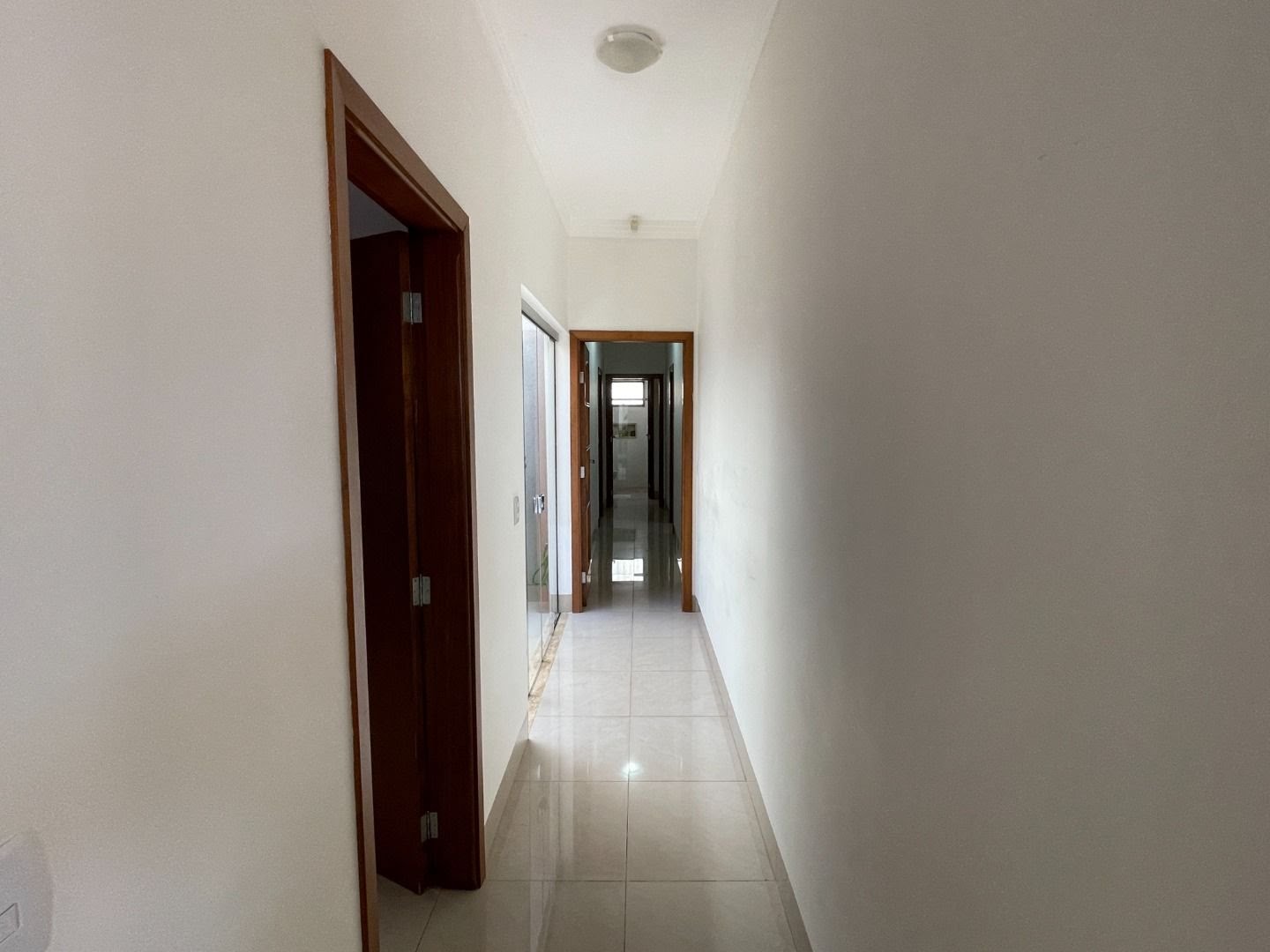 Casa à venda com 3 quartos, 3 suítes, 6 vagas e 300m² no Jardim Anhangüera, Ribeirão Preto (SP) — foto 21 de 30