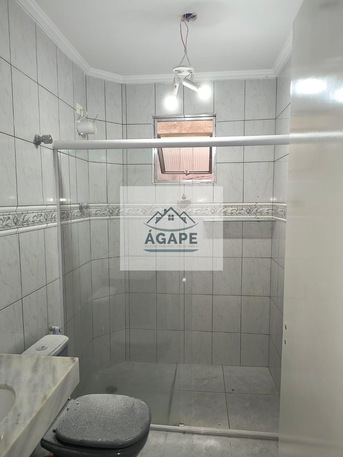 Casa à venda com 3 quartos, 1 suíte, 4 vagas e 250m² no Jardim Saint Moritz, Taboão da Serra (SP) — foto 8 de 30