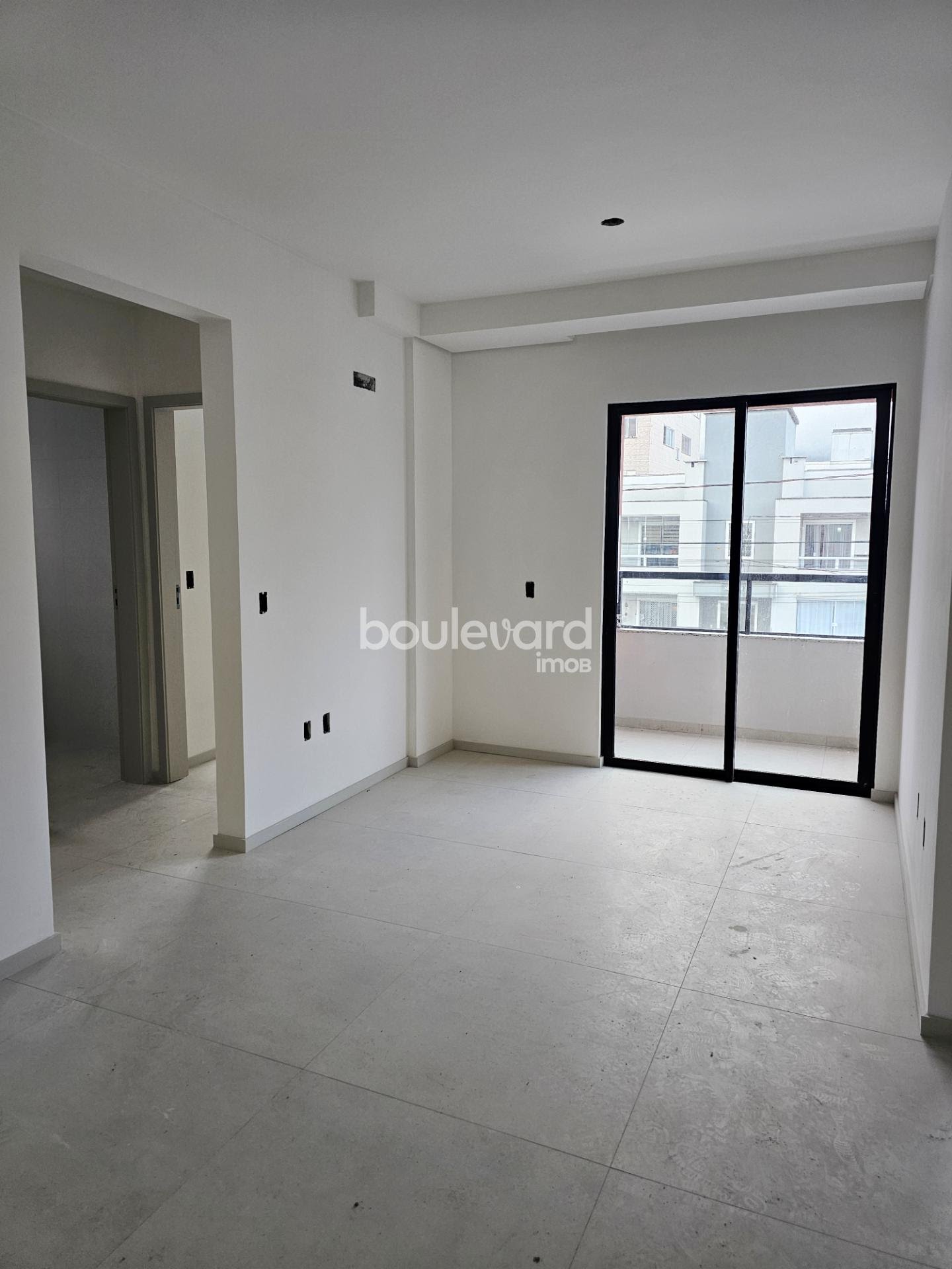 Apartamento à venda com 3 quartos, 1 suíte, 1 vaga e 69m² no Nova Palhoça, Palhoça (SC) — foto 2 de 14