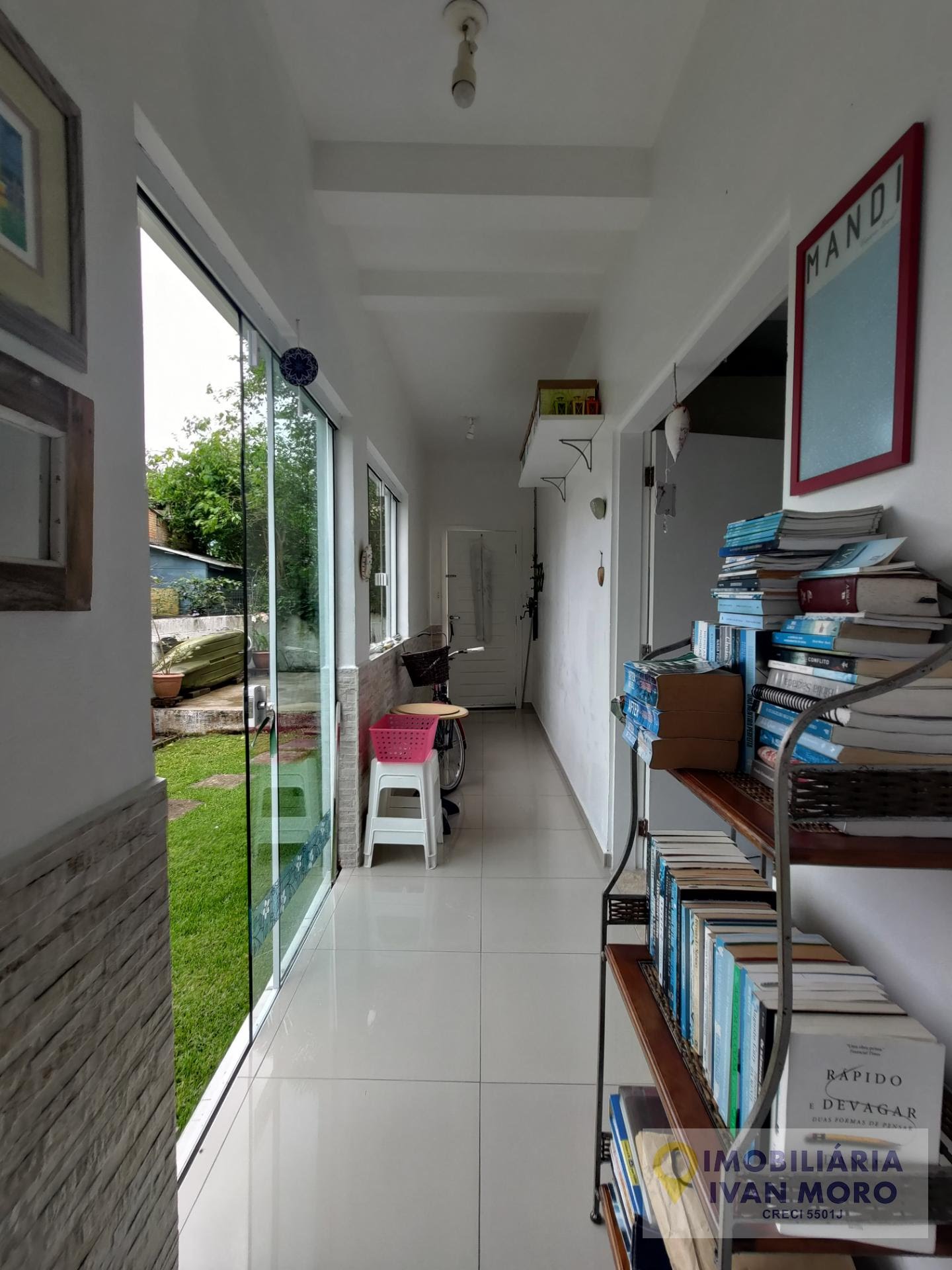 Casa à venda com 4 quartos, 3 suítes, 2 vagas e 230m² no Daniela, Florianópolis (SC) — foto 29 de 30