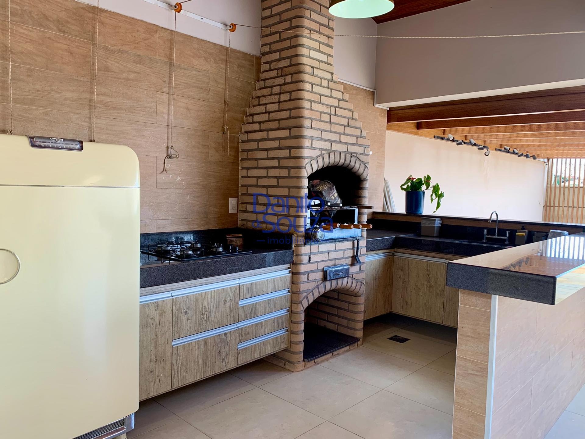 Casa à venda com 4 quartos, 1 suíte, 2 vagas e 360m² no Alvorada, Araxá (MG) — foto 23 de 28