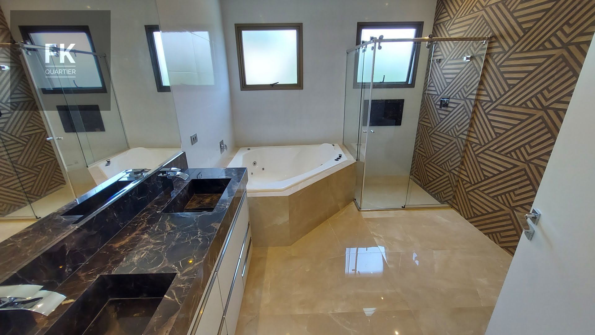 Casa à venda com 4 quartos, 4 suítes, 7 vagas e 578m² no Tamboré, Barueri (SP) — foto 21 de 30