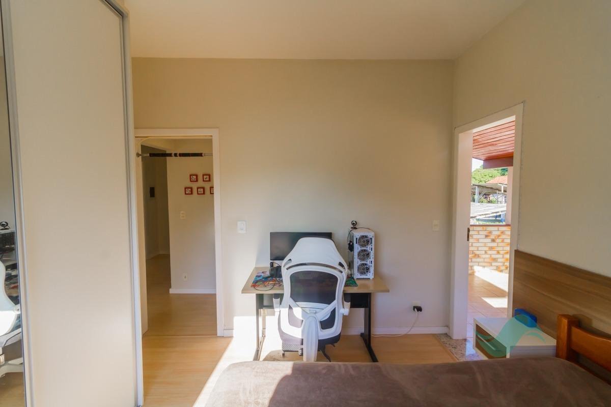 Casa à venda com 4 quartos, 1 suíte, 2 vagas e 630m² no Sambaqui, Florianópolis (SC) — foto 18 de 30