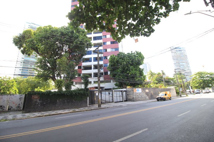 ed. barao suassuna av dezessete agosto casa forte