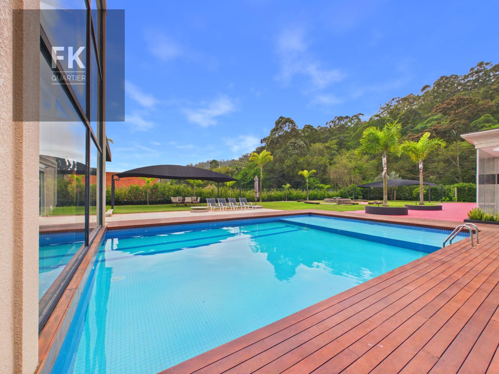 Casa à venda com 5 quartos, 5 suítes, 20 vagas e 1400m² no Tamboré, Barueri (SP) — foto 7 de 30