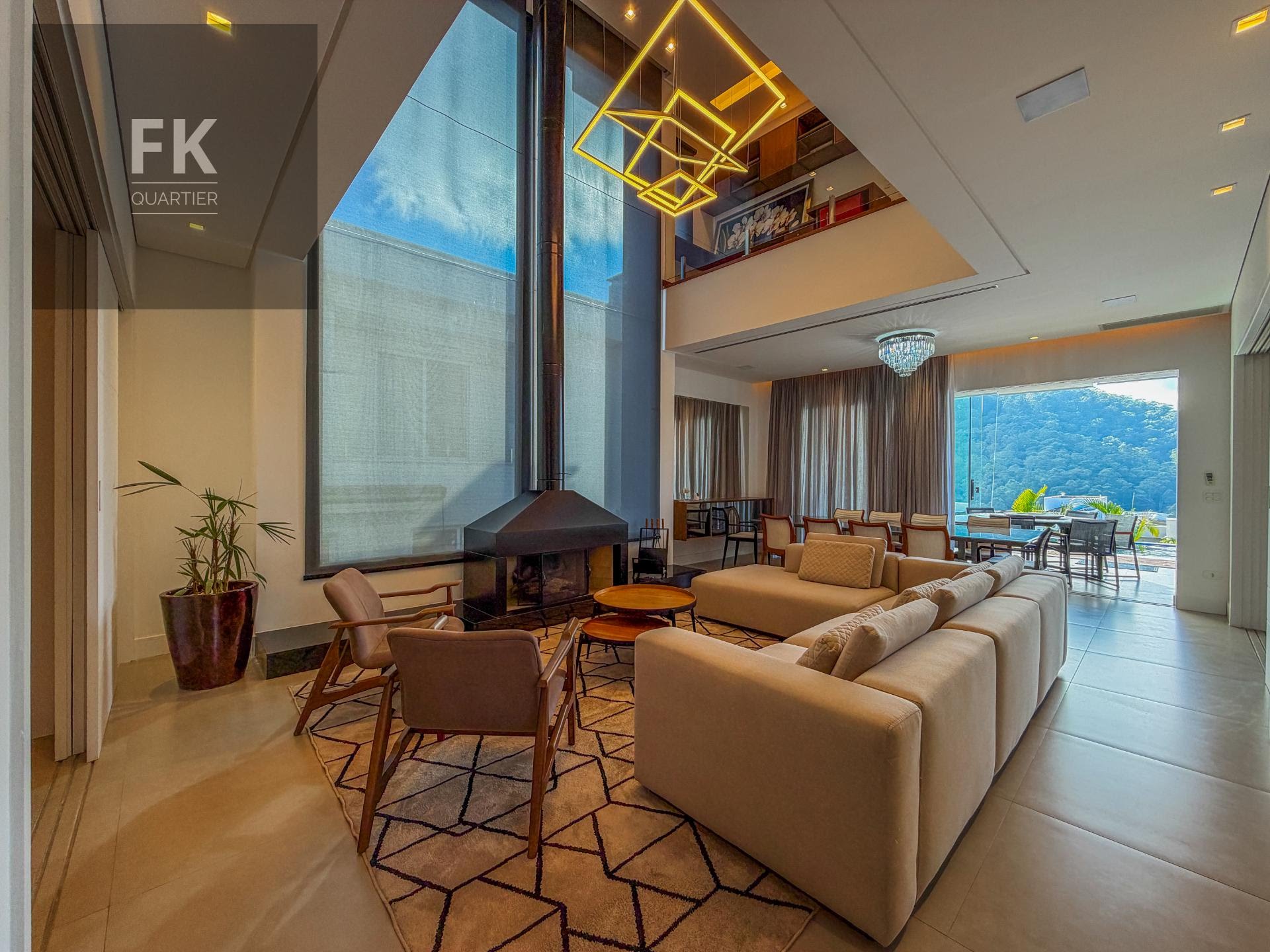Casa à venda com 4 quartos, 4 suítes, 9 vagas e 446m² no Tamboré, Barueri (SP) — foto 3 de 30