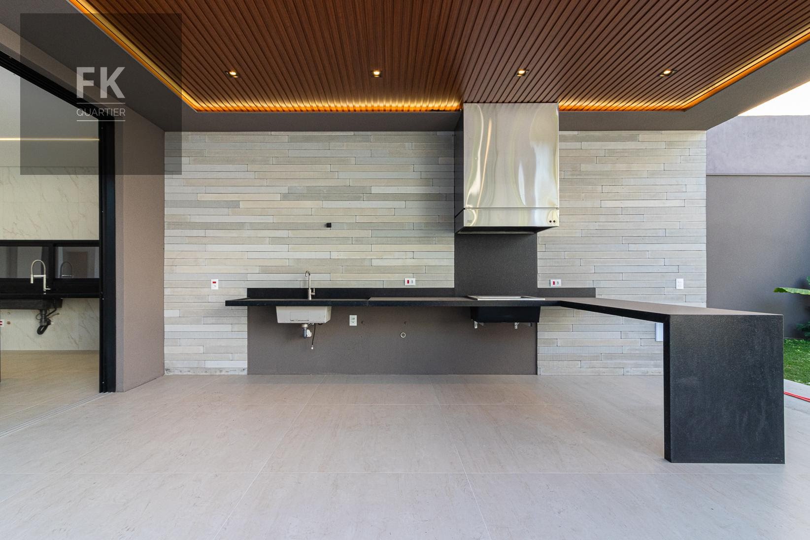 Casa à venda com 4 quartos, 4 suítes e 334m² no Alphaville, Santana de Parnaíba (SP) — foto 12 de 30