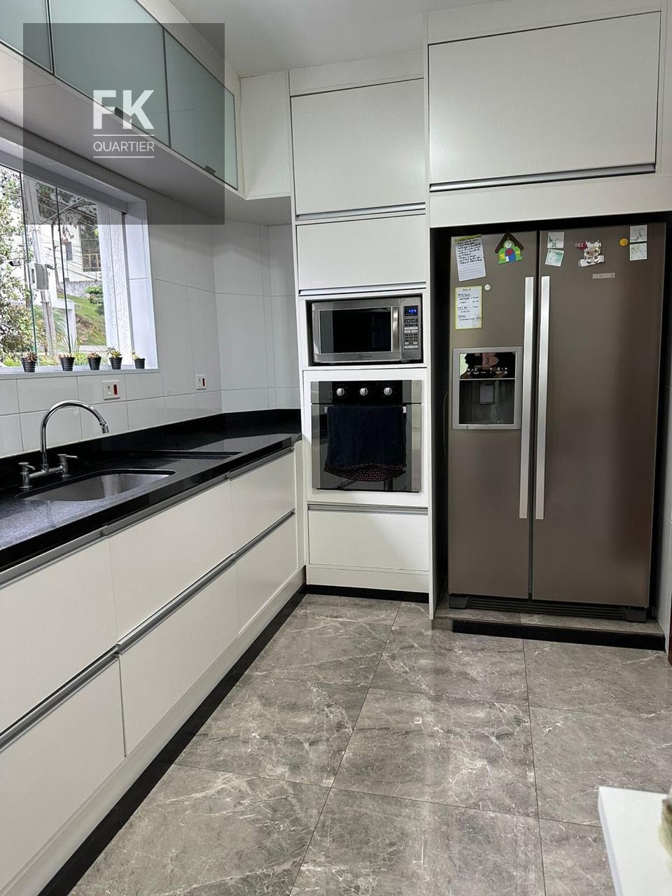 Casa à venda com 4 quartos, 3 suítes, 4 vagas e 308m² no Alphaville, Santana de Parnaíba (SP) — foto 10 de 30