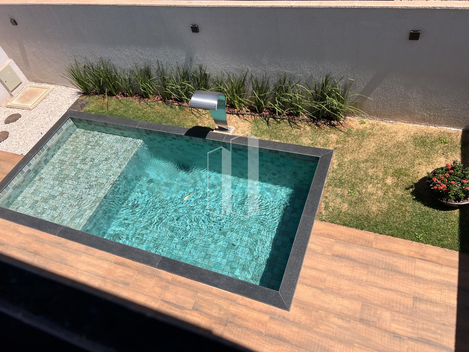 Casa à venda com 4 quartos, 3 suítes, 2 vagas e 246m² no Jardins Capri, Senador Canedo (GO) — foto 11 de 30