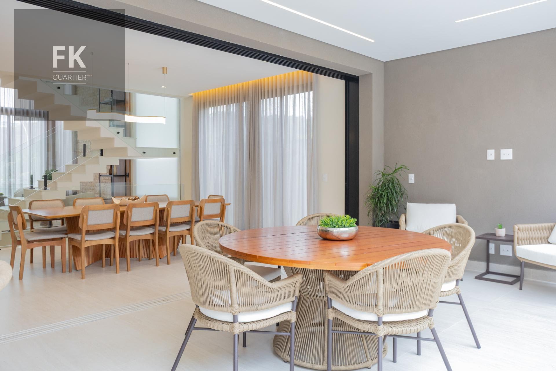 Casa à venda com 4 quartos, 4 suítes, 4 vagas e 370m² no Residencial Burle Marx, Santana de Parnaíba (SP) — foto 10 de 30