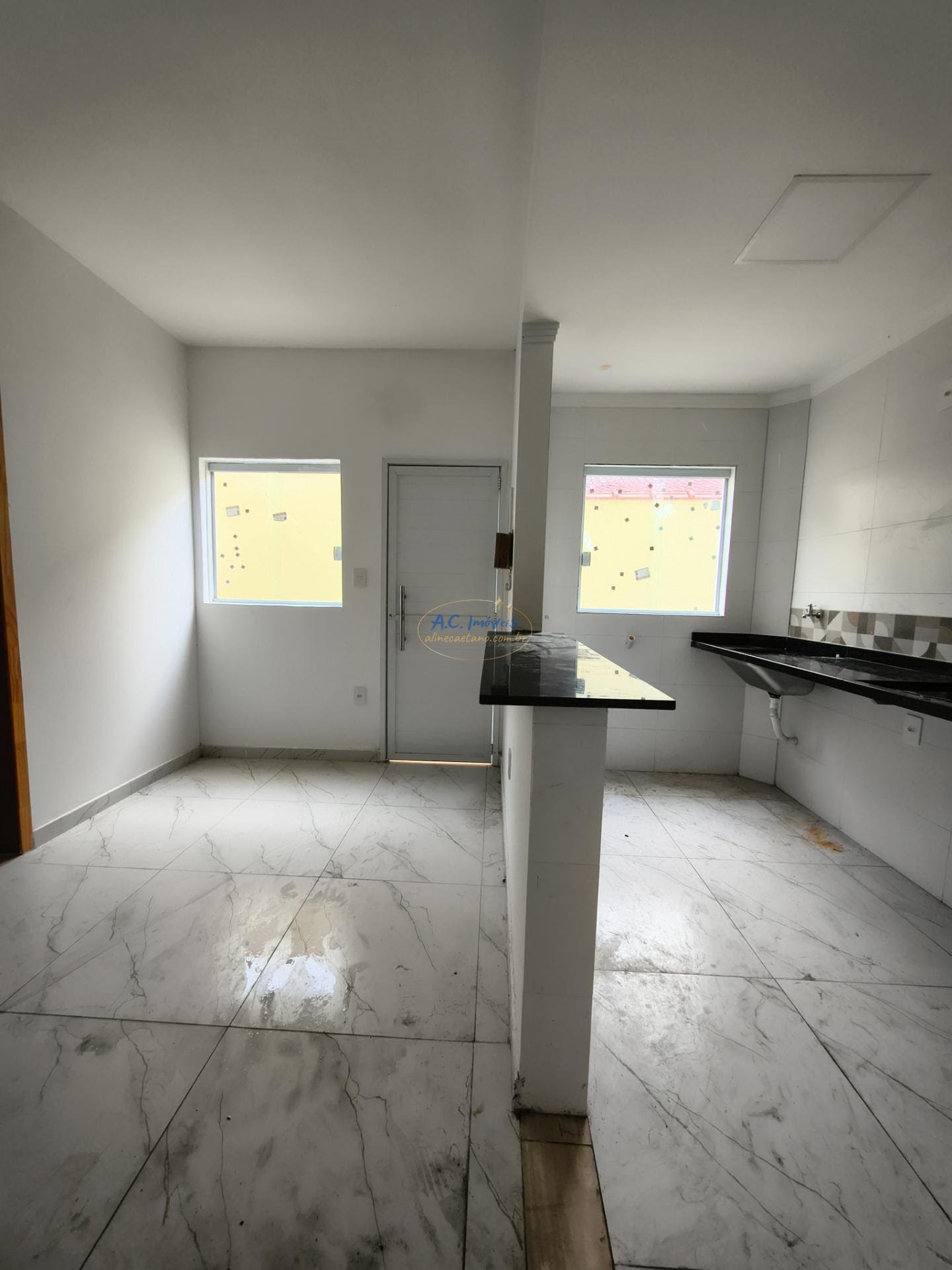 Casa à venda com 2 quartos, 1 banheiro, 1 vaga e 37m² no Jardim Melvi, Praia Grande (SP) — foto 9 de 10
