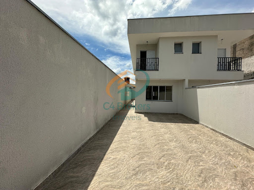 Sobrado em Rua em Parque Continental - Guarulhos, SP