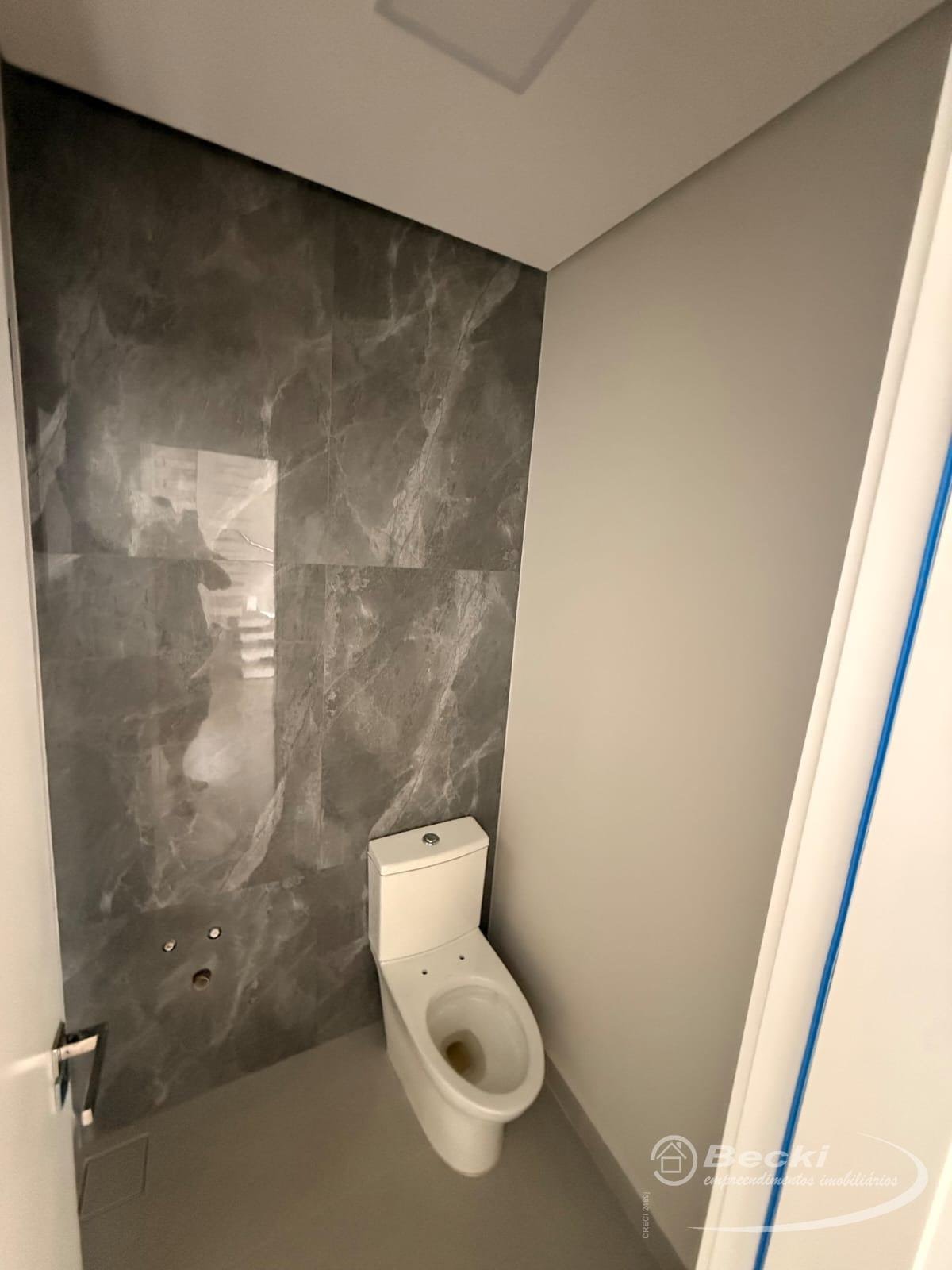 Casa à venda com 3 quartos, 1 suíte, 2 vagas e 179m² no América, Joinville (SC) — foto 19 de 19