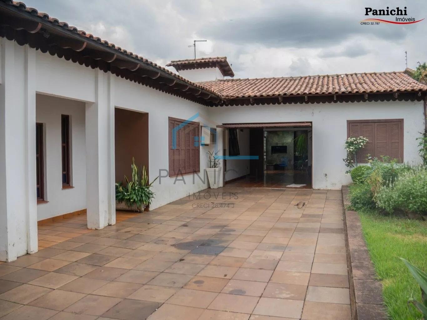 Casa para alugar com 5 quartos, 1 suíte, 3 vagas e 250m² no Centro, Ijuí (RS) — foto 8 de 18