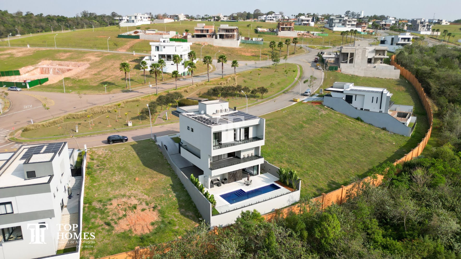 Casa de alto padrão à venda no condomínio Alphaville Jundiaí I