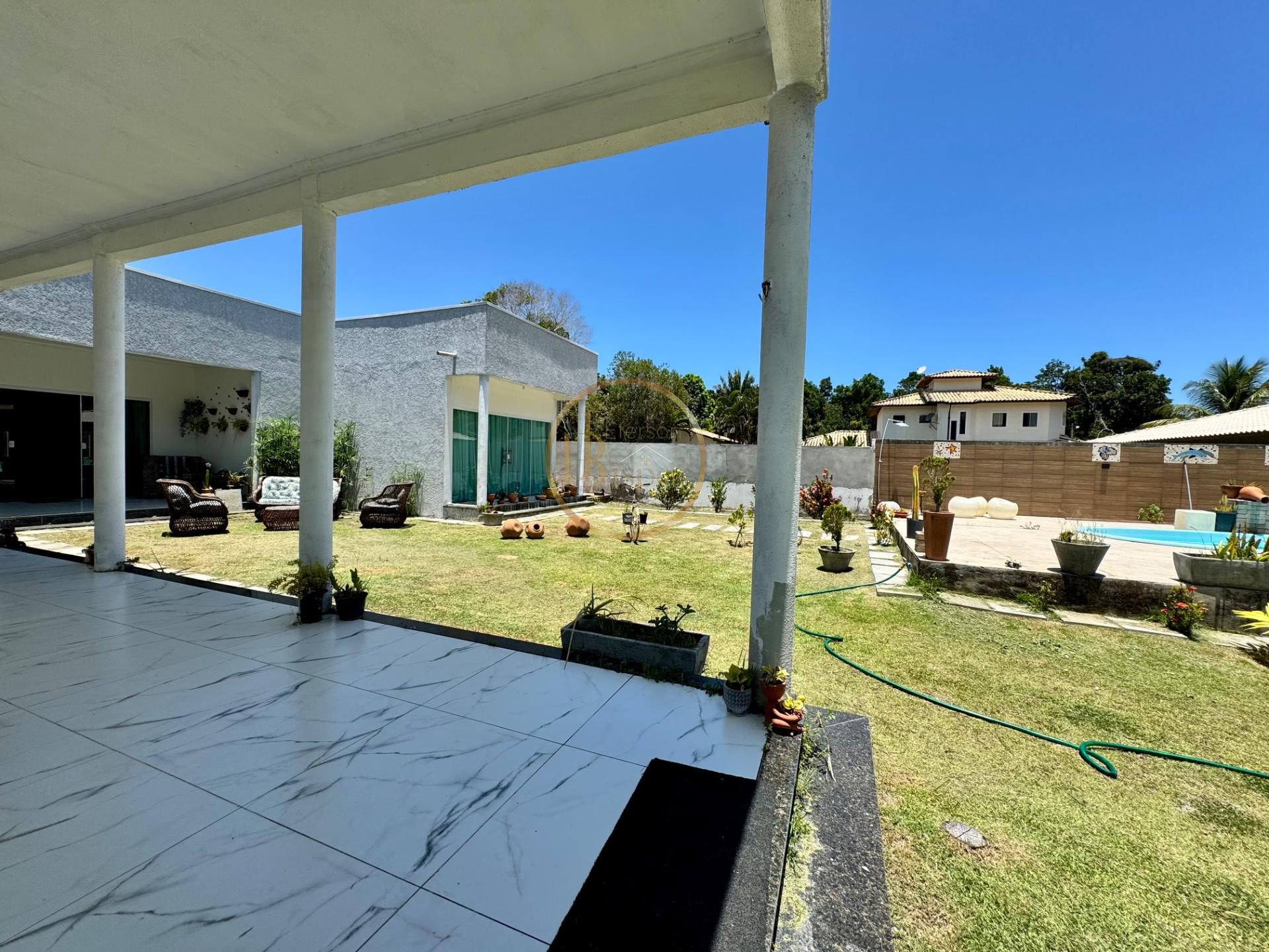 Casa à venda com 4 quartos, 3 suítes, 10 vagas e 250m² no Coroa Vermelha, Santa Cruz Cabrália (BA) — foto 17 de 23
