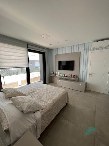 Suite 2