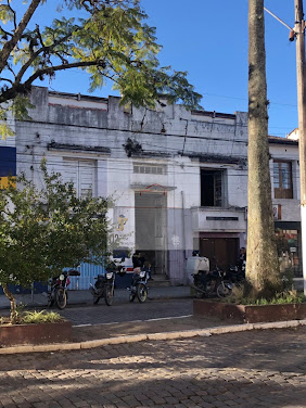 "Alugue Sala no Centro de Bagé: 1 Banheiro por R$1300"
