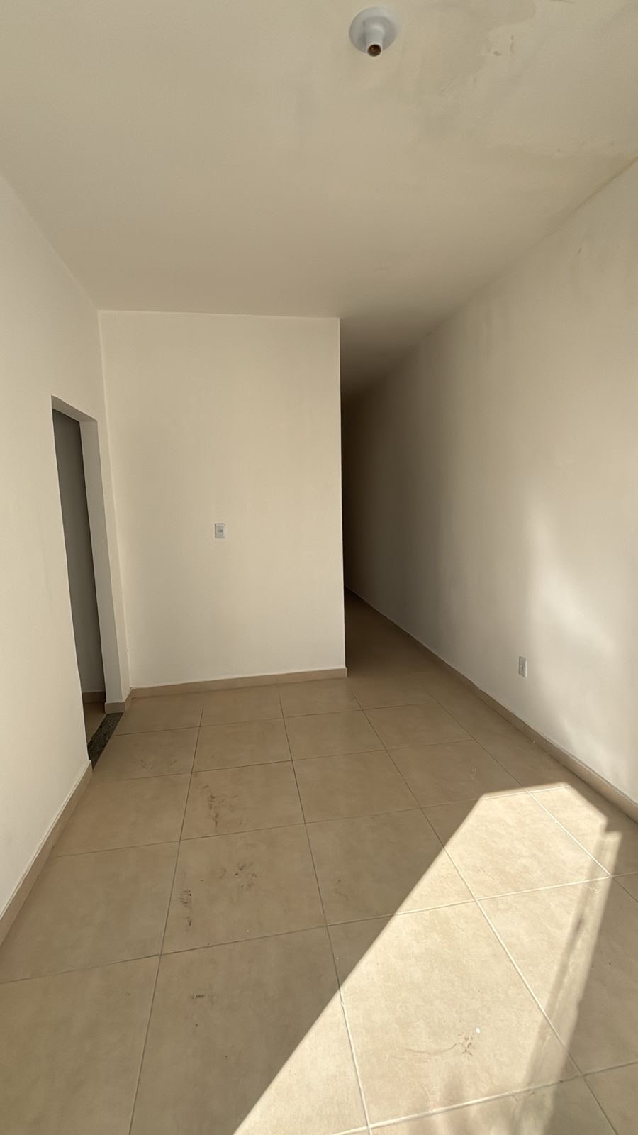 Casa à venda com 2 quartos, 1 suíte, 2 vagas e 150m² no Mangabeira, Feira de Santana (BA) — foto 3 de 8