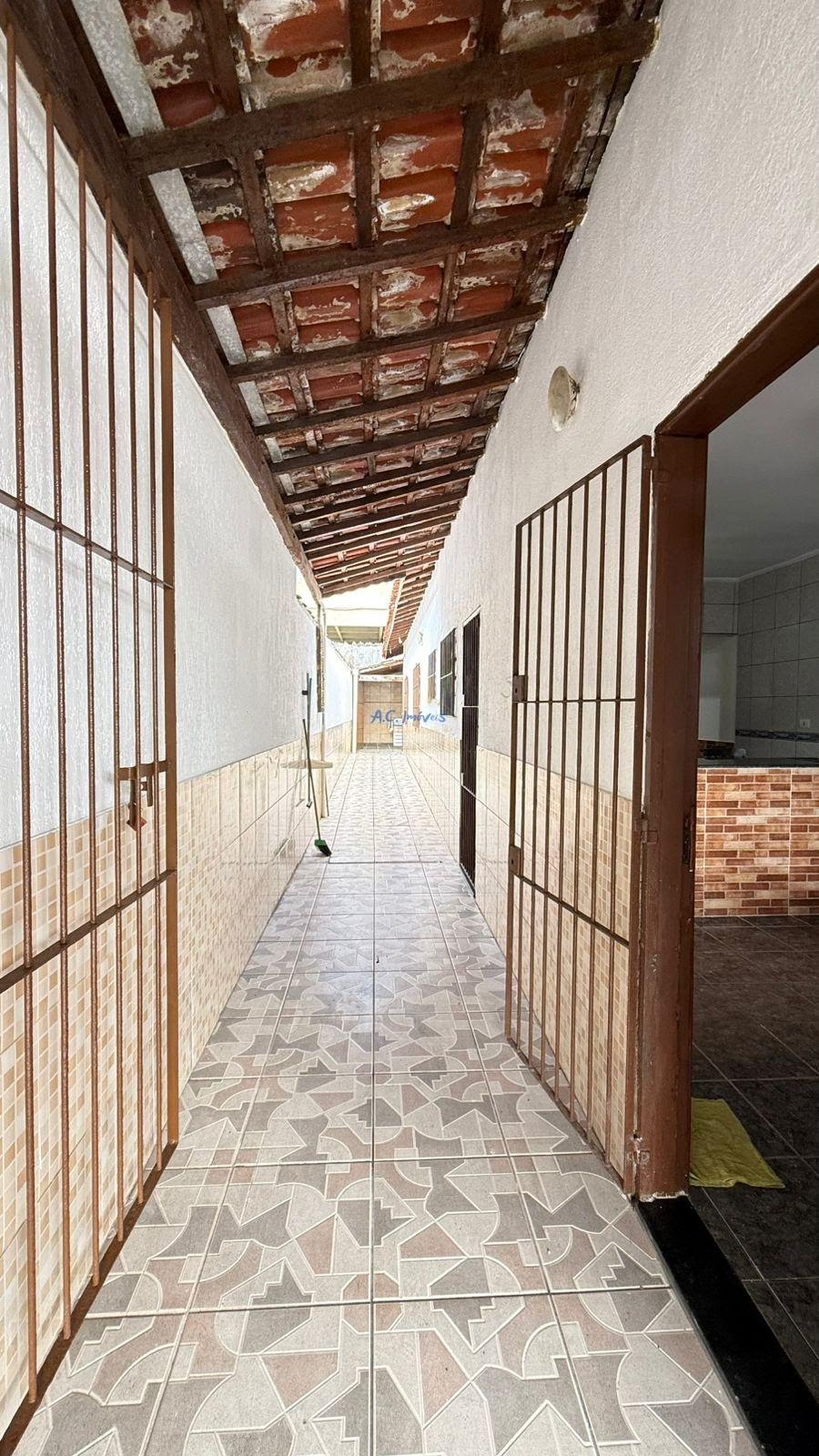 Casa à venda com 2 quartos, 1 suíte, 2 vagas e 70m² no Cidade Ocian, Praia Grande (SP) — foto 4 de 28