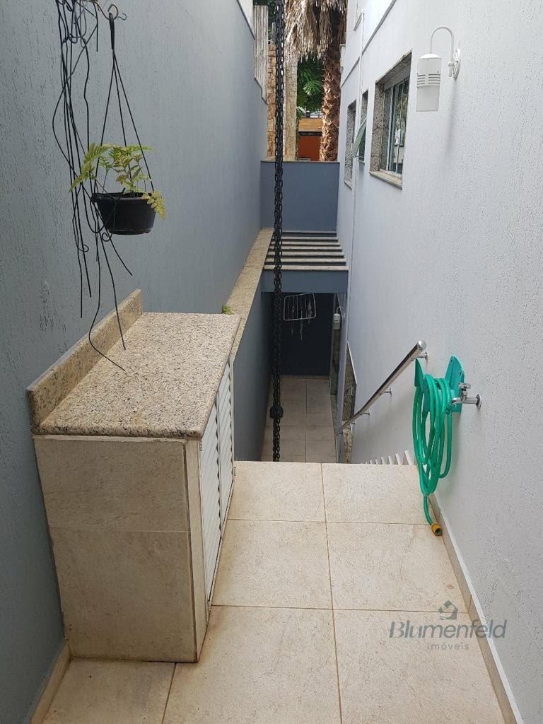 Casa à venda com 4 quartos, 4 suítes, 4 vagas e 400m² no Condominio Arujazinho V, Arujá (SP) — foto 2 de 28