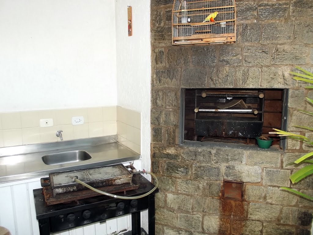 Casa à venda com 3 quartos, 1 suíte e 2 vagas no Jardim Santos Dumont, Santo Antônio da Platina (PR) — foto 2 de 16