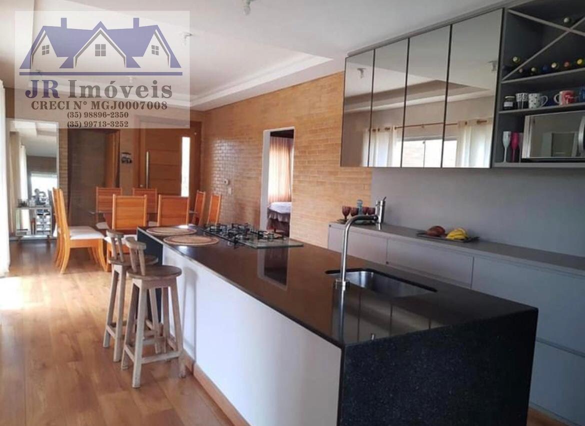 Casa à venda com 2 quartos, 1 suíte e 800m² no Bairro Laje, Piranguinho (MG) — foto 3 de 13