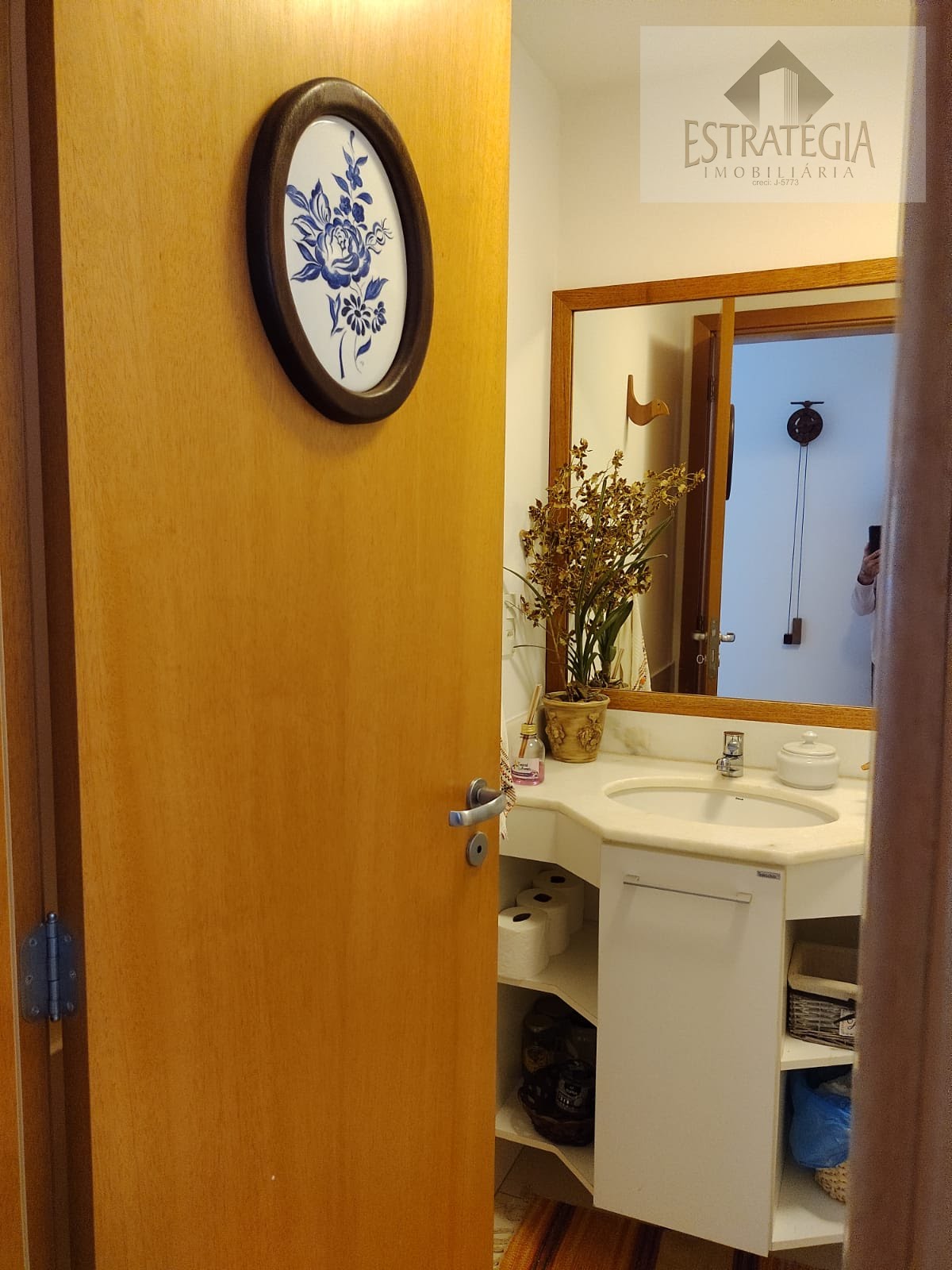 Apartamento à venda com 3 quartos, 1 suíte, 2 vagas e 120m² no Nogueira, Petrópolis (RJ) — foto 8 de 18