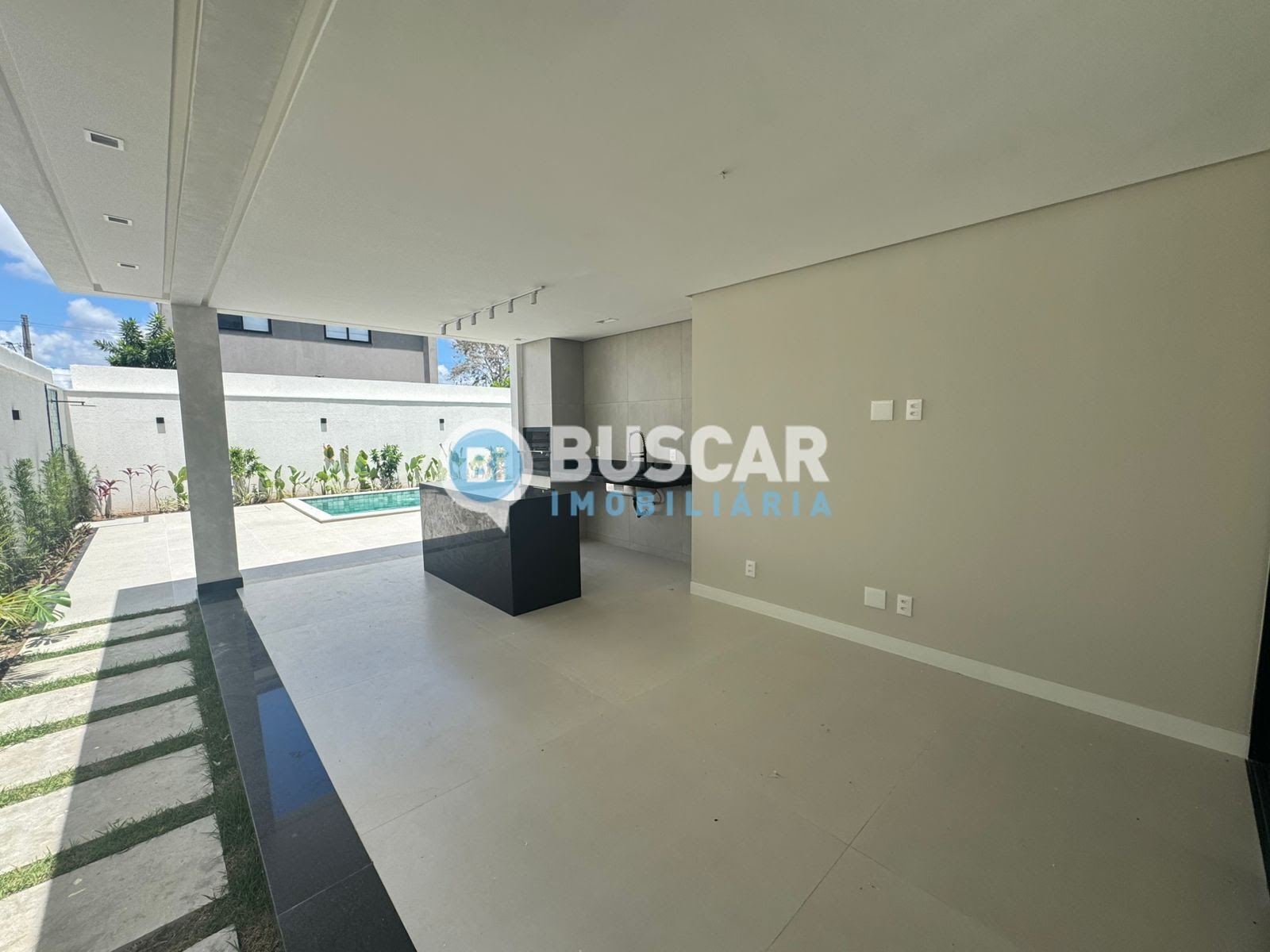 Casa à venda com 4 quartos, 3 suítes, 4 vagas e 314m² no Sim, Feira de Santana (BA) — foto 5 de 11