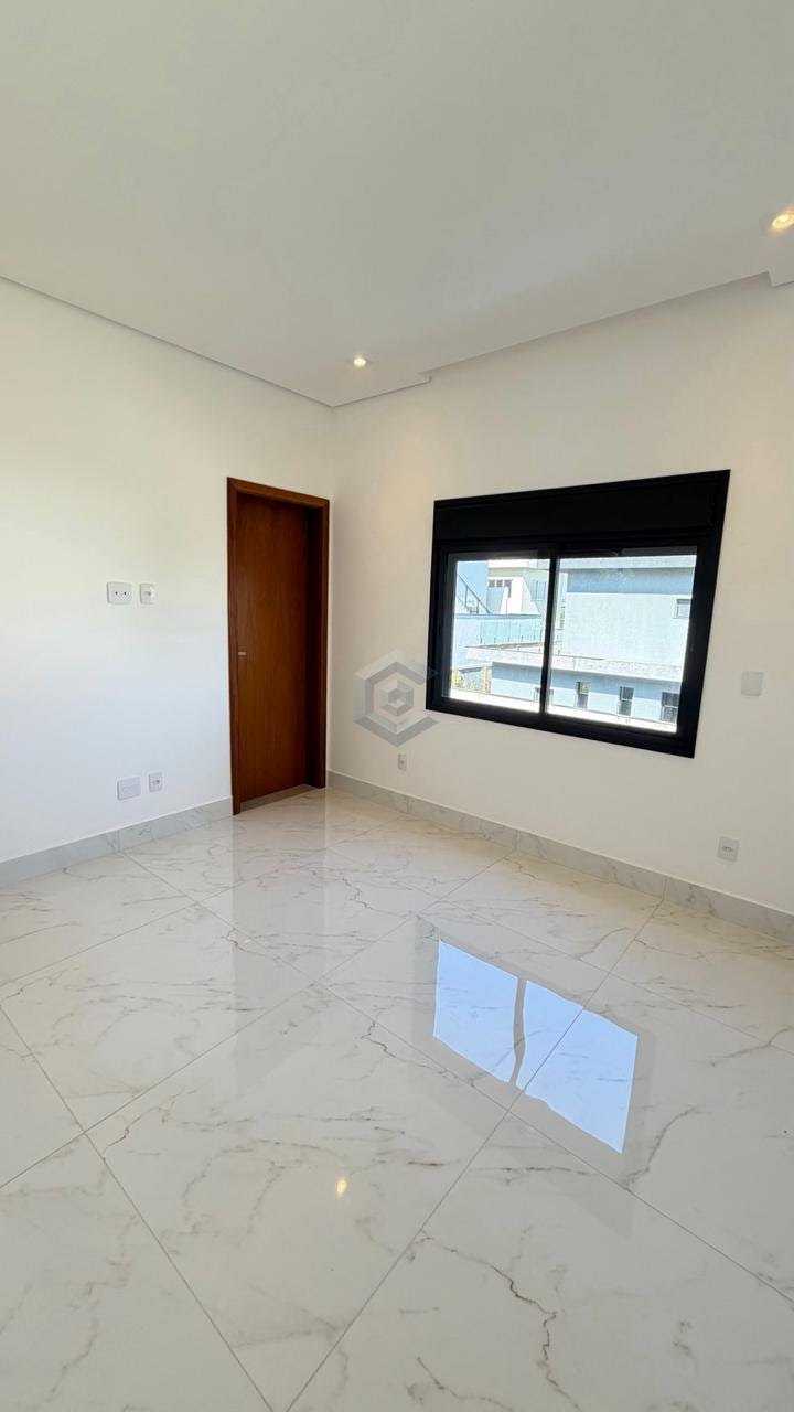 Casa à venda com 4 quartos, 4 suítes, 4 vagas e 210m² no Residencial Cyrela Landscape Esplanada, Votorantim (SP) — foto 9 de 16