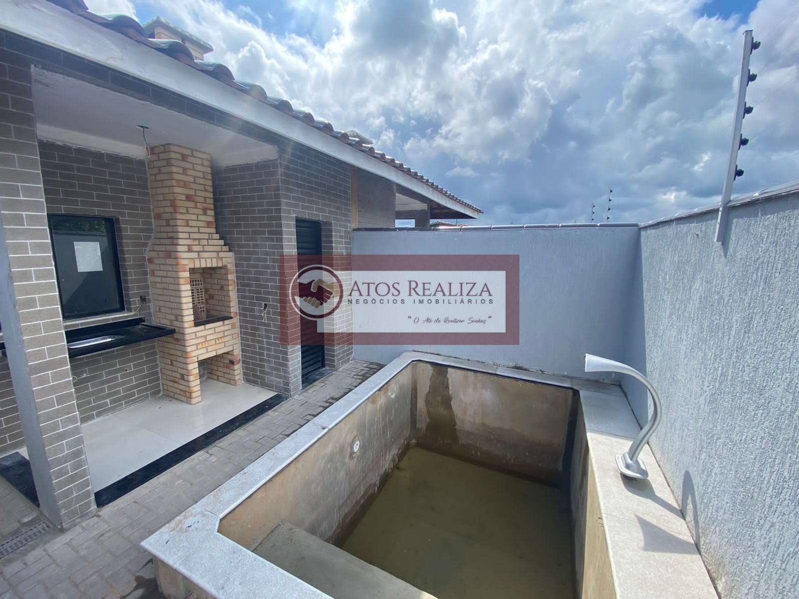 Casa à venda com 3 quartos, 1 banheiro, 2 vagas e 90m² no Santa Julia, Itanhaém — foto principal