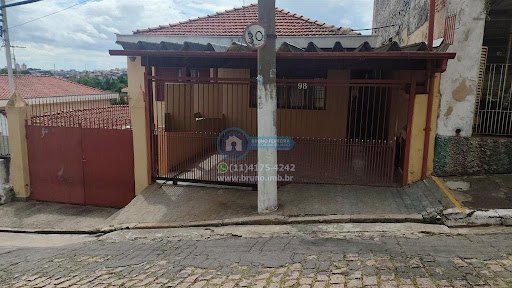 Casa à Venda em Imirim - 5 Dormitórios, 201m² por R$790 mil