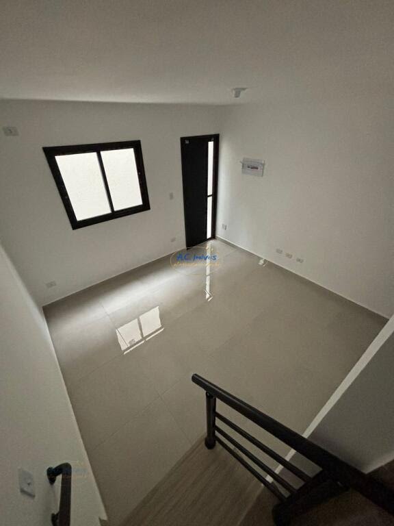 Casa à venda com 2 quartos, 1 banheiro, 1 vaga e 54m² no Vila Tupi, Praia Grande (SP) — foto 3 de 12
