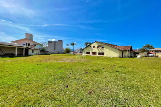 Área em Praia de Fora  -  Palhoça