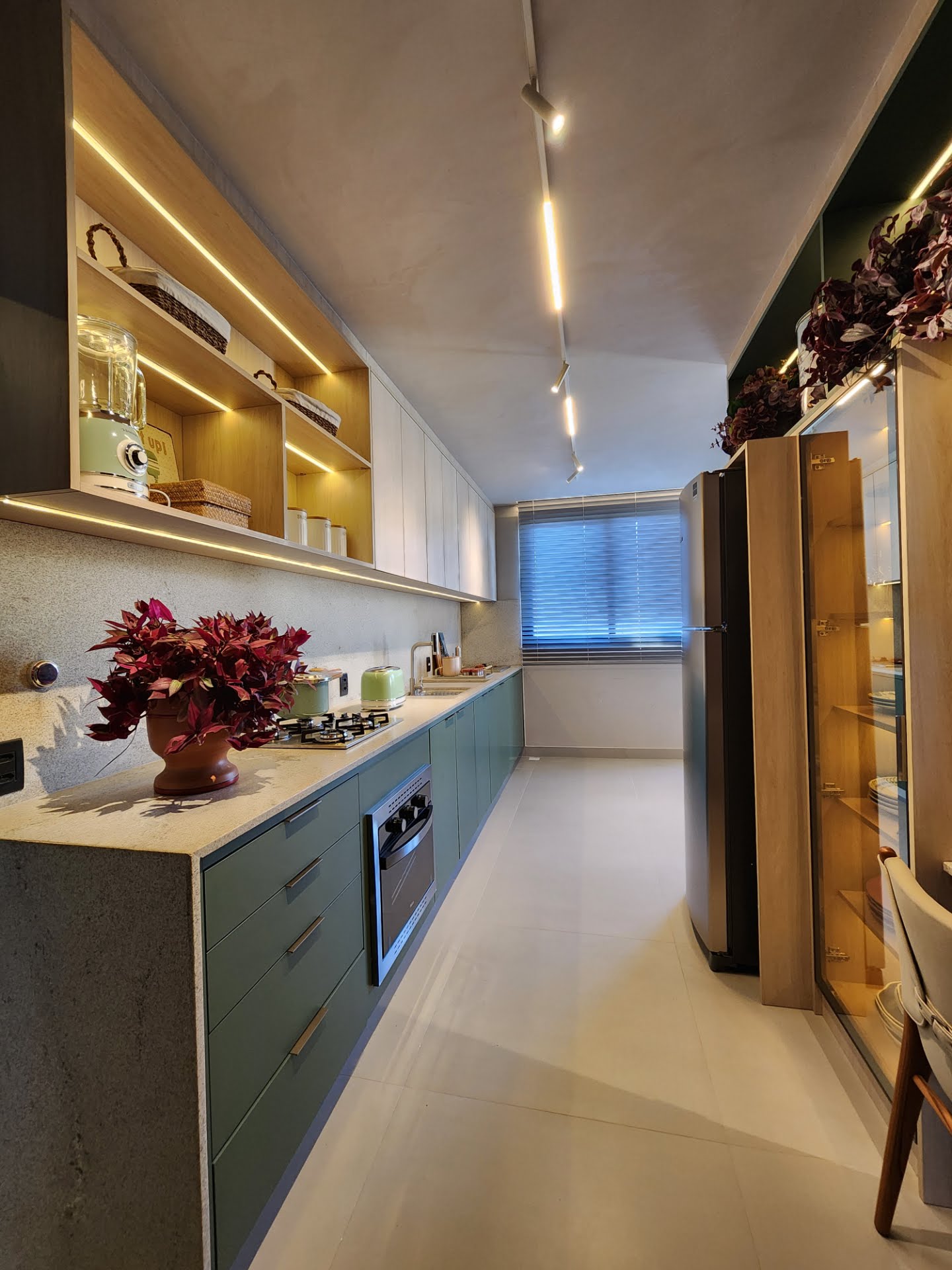 Casa à venda com 3 quartos, 3 suítes, 3 vagas e 147m² no Sim, Feira de Santana (BA) — foto 7 de 19