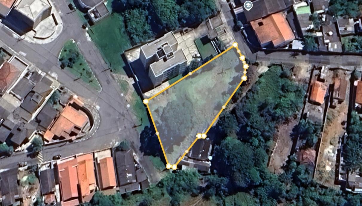 Terreno à venda com 1700m² de terreno no Chácara São José, Arujá (SP) — foto 2 de 5