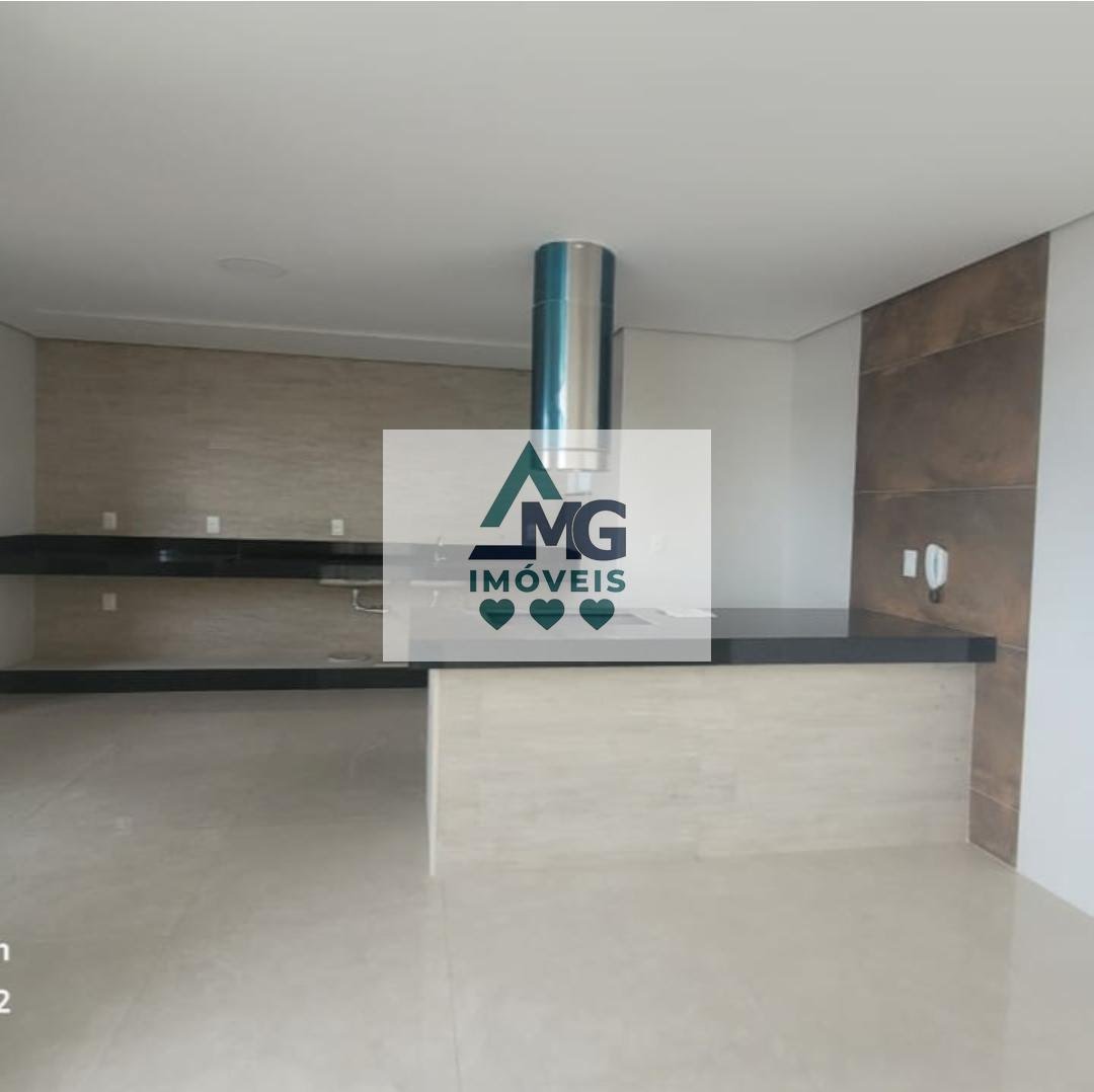 Cobertura à venda com 4 quartos, 2 suítes e 2 vagas no Centro, Três Corações (MG) — foto 5 de 10