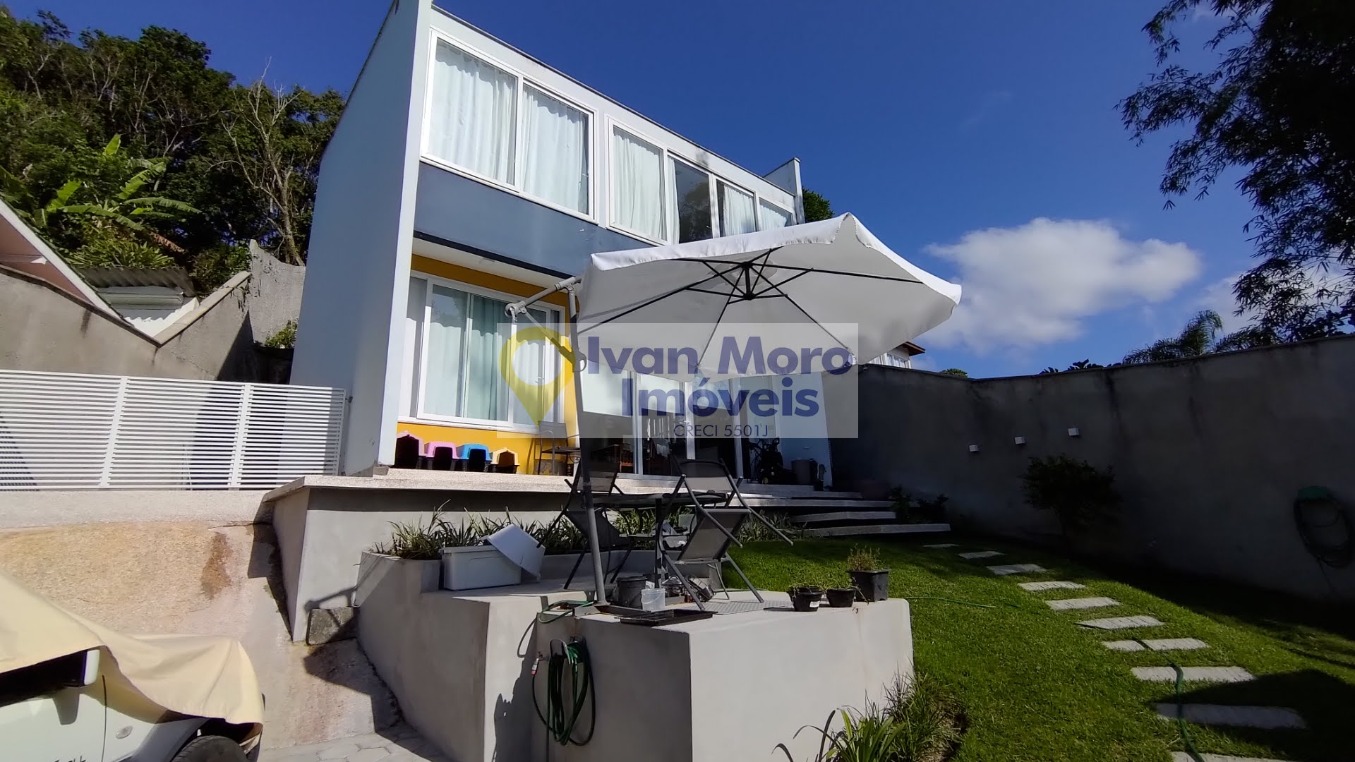 Casa à venda com 2 quartos, 1 suíte, 2 vagas e 97m² no Daniela, Florianópolis (SC) — foto 3 de 30