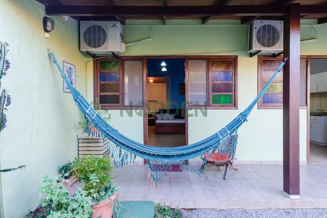 Apartamento de 30 m² no Apartamento 30m² — Cachoeira do Bom Jesus, Cachoeira do Bom Jesus