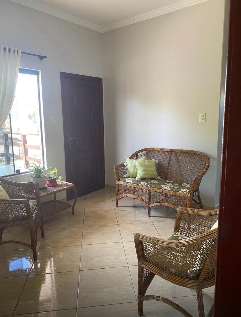 Casa à venda com 2 quartos, 1 suíte, 2 vagas e 250m² no Centro, Paracatu (MG) — foto 3 de 16