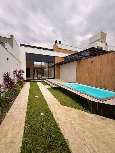 Casa em Centro  -  Camboriú