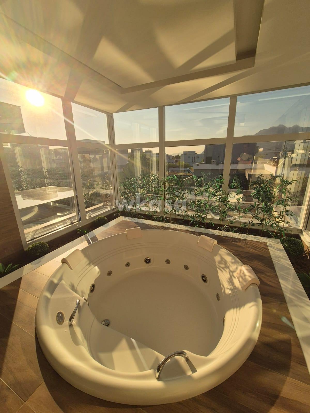 Casa à venda com 4 quartos, 3 suítes, 3 vagas e 350m² no Jacuhy, Serra (ES) — foto 12 de 29