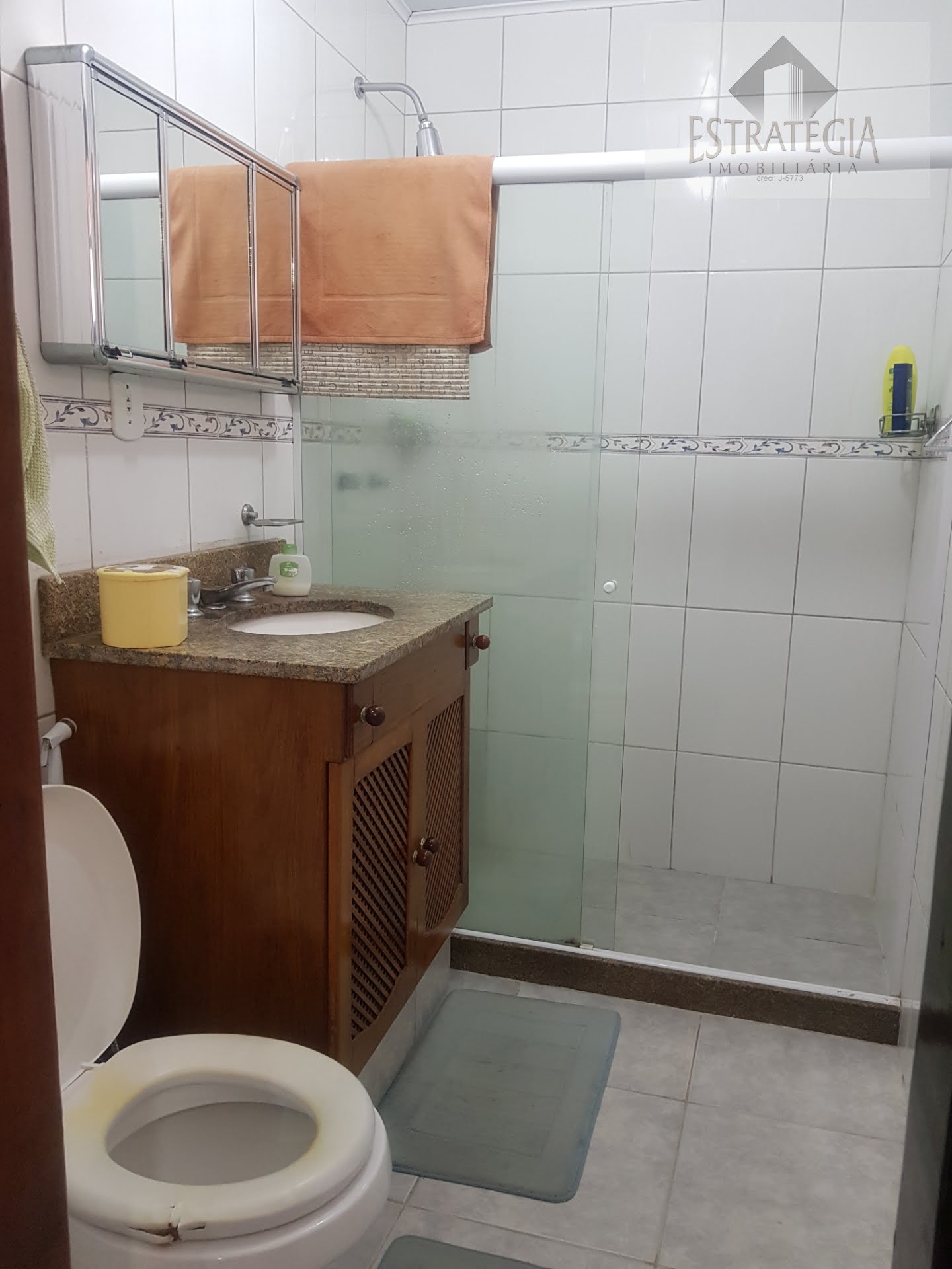 Casa à venda com 4 quartos, 1 suíte, 3 vagas e 239m² no Quarteirão Ingelheim, Petrópolis (RJ) — foto 28 de 30