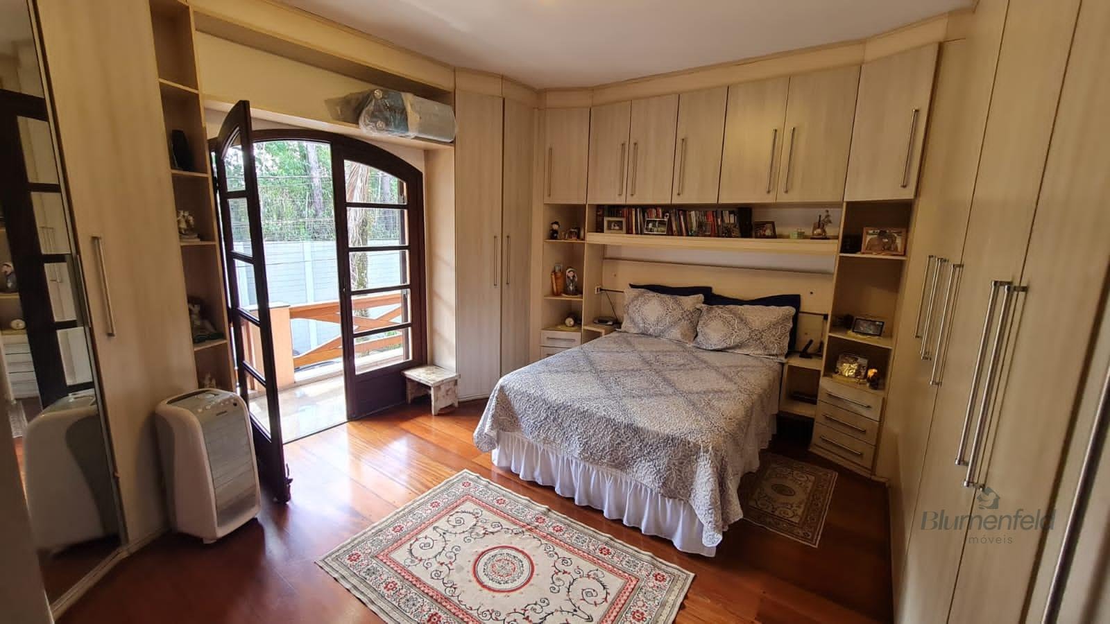 Casa à venda com 3 quartos, 2 suítes, 2 vagas e 261m² no Condomínio Arujazinho IV, Arujá (SP) — foto 11 de 20