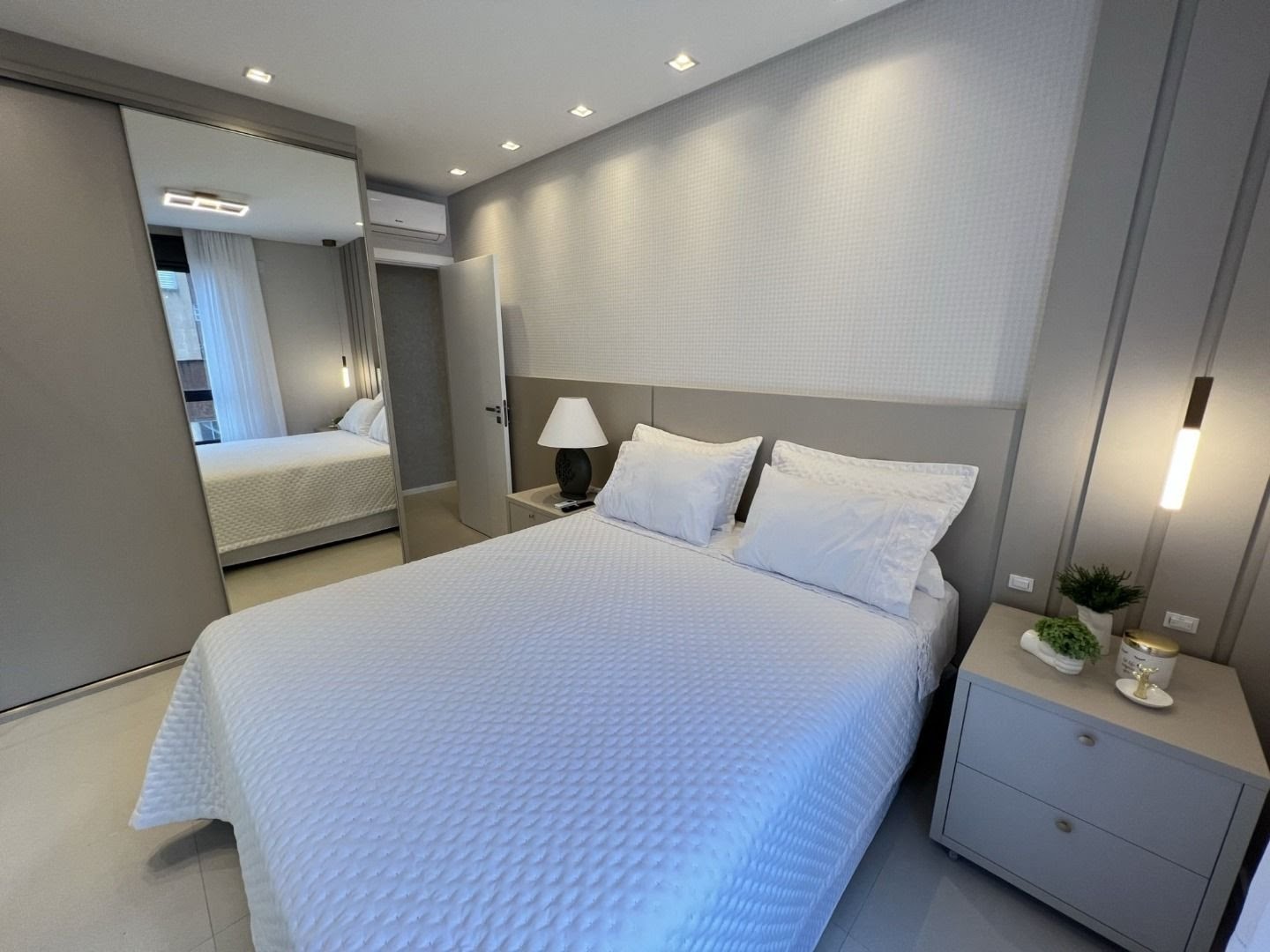 Apartamento à venda com 4 quartos, 2 suítes, 3 vagas e 134m² no Andorinha, Itapema (SC) — foto 24 de 28