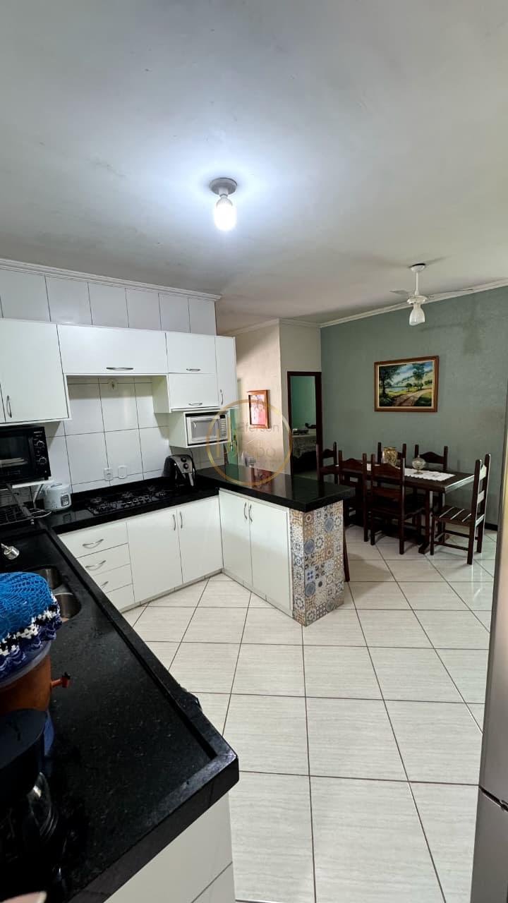 Casa à venda com 3 quartos, 3 banheiros, 2 vagas e 140m² no Sta.cruz Cabralia, Santa Cruz Cabrália — foto principal
