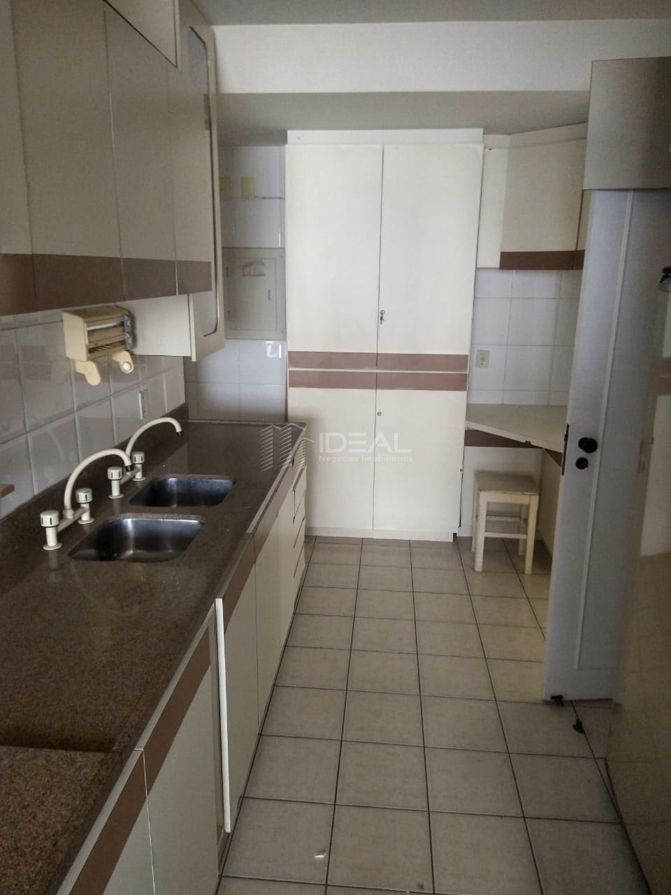Apartamento à venda com 3 quartos, 1 suíte, 2 vagas e 137m² no Pelinca, Campos dos Goytacazes (RJ) — foto 14 de 28